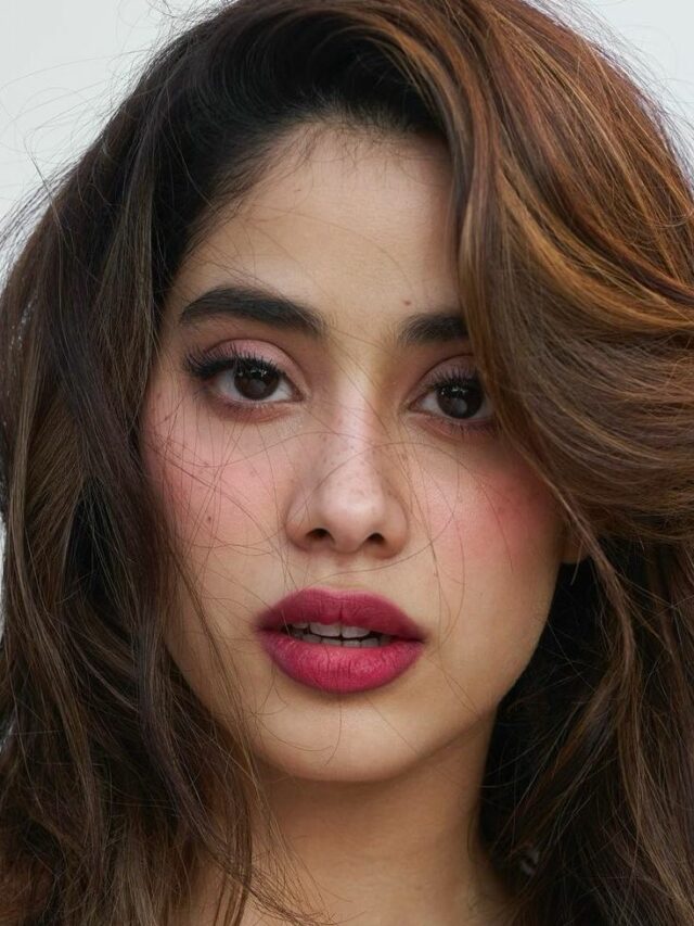 Janhvi Kapoor  lates