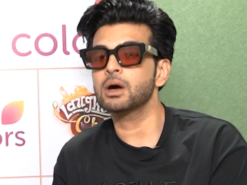 Karan Kundra talks about Laughter Chef’s journey, share how his family react on it | करण कुंद्रा ने लाफ्टर शेफ्स जर्नी पर की बात: शो में जाने की खबर सुनकर फैमिली ने कहा था- खानदान का नाम मिट्टी में मिलवाकर आएगा